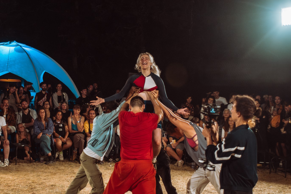 Spectacle à ATOM Festival