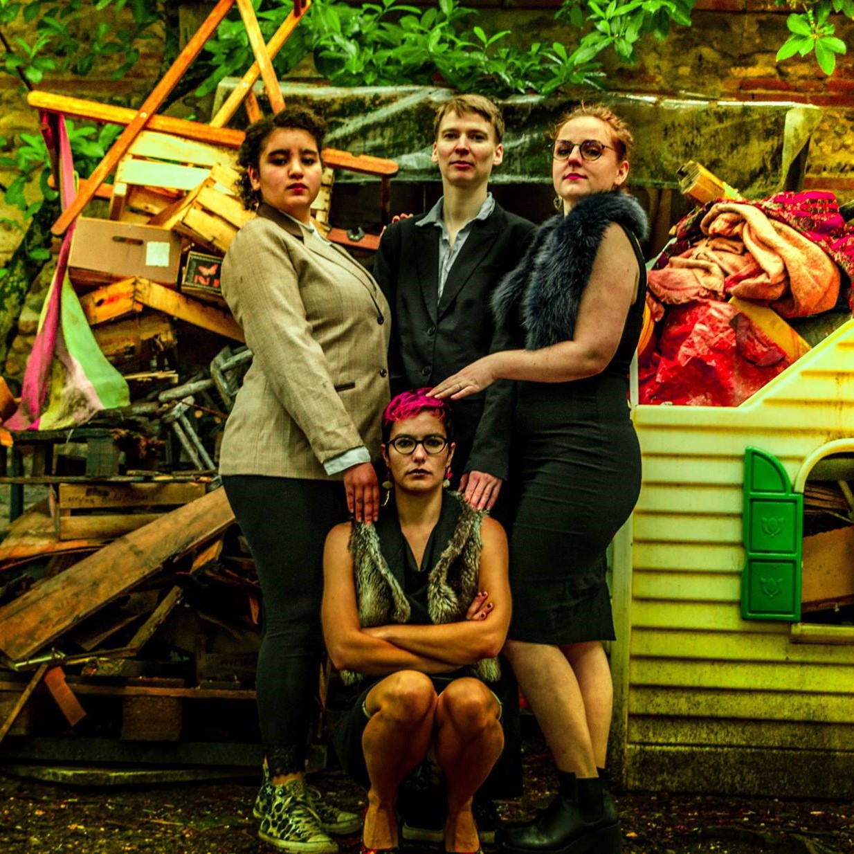 Elle se tut - Son silence - Cie Dirt and Glitter